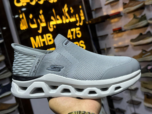 SKECHERS