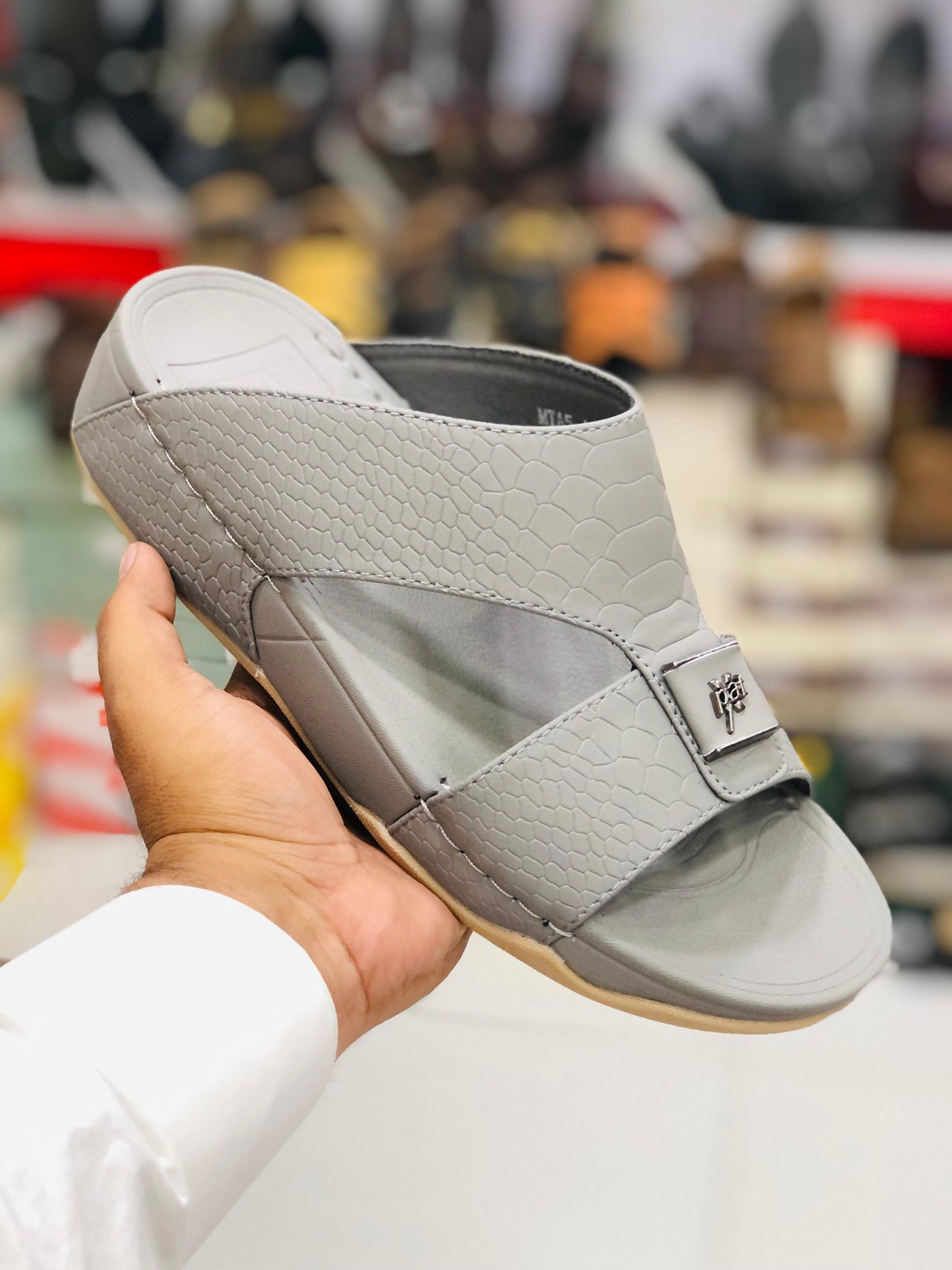 ARBIC MEDICATED CHAPEL